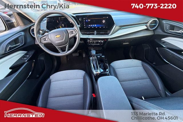 2025 Chevrolet Trax FWD LT