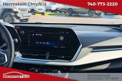 2025 Chevrolet Trax FWD LT