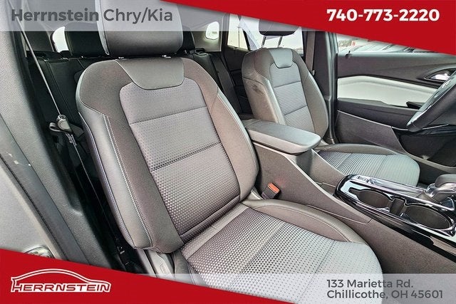 2025 Chevrolet Trax FWD LT