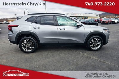 2025 Chevrolet Trax FWD LT