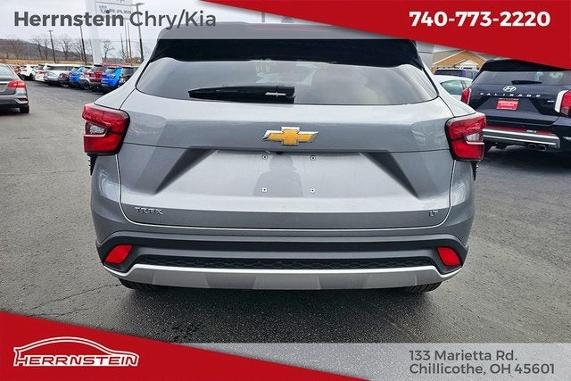 2025 Chevrolet Trax FWD LT