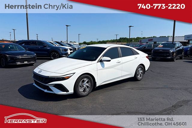 2024 Hyundai Elantra SE