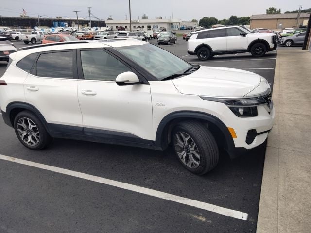 2023 Kia Seltos EX