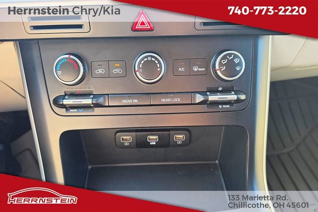 2024 Kia Carnival MPV LX Seat Package